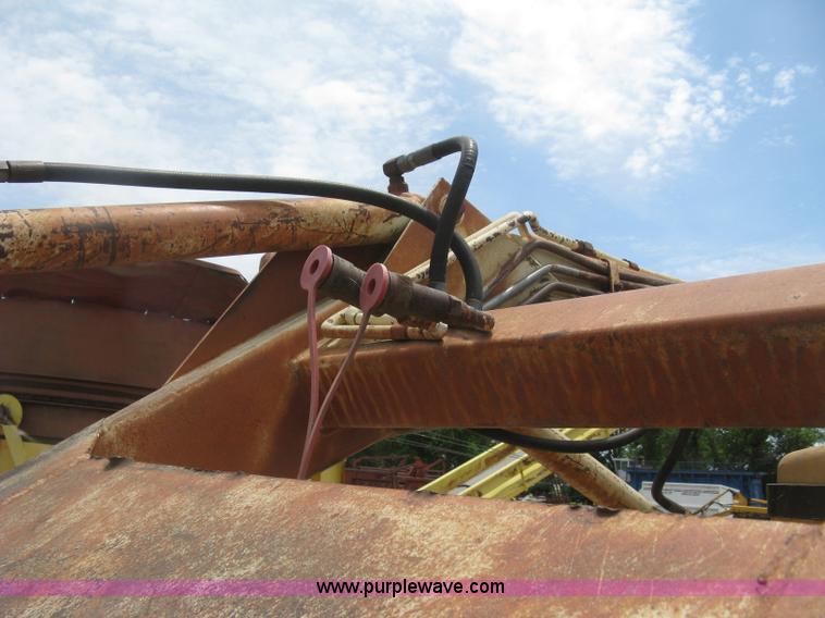 image for item K8623 Minneapolis Moline Super M670 tractor