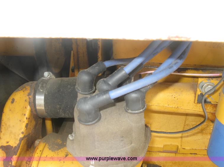 image for item K8623 Minneapolis Moline Super M670 tractor