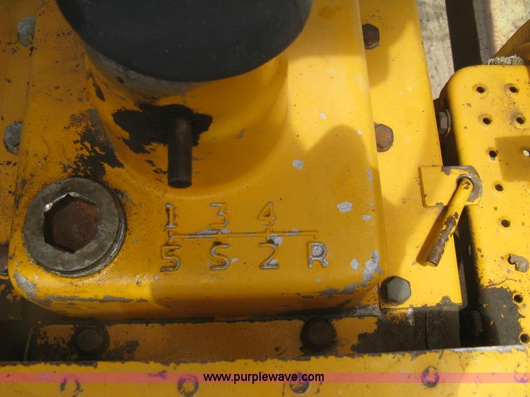 image for item K8623 Minneapolis Moline Super M670 tractor