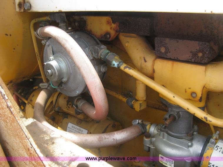 image for item K8623 Minneapolis Moline Super M670 tractor