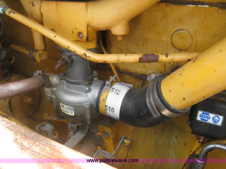 image for item K8623 Minneapolis Moline Super M670 tractor