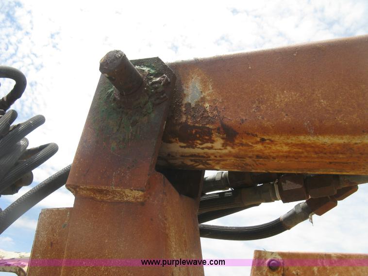 image for item K8623 Minneapolis Moline Super M670 tractor