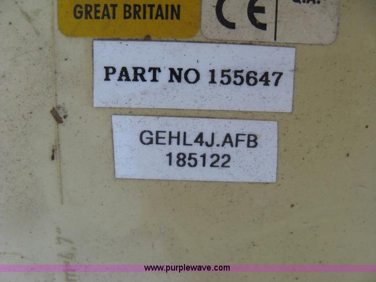image for item K8633 2001 Gehl 2880 round baler