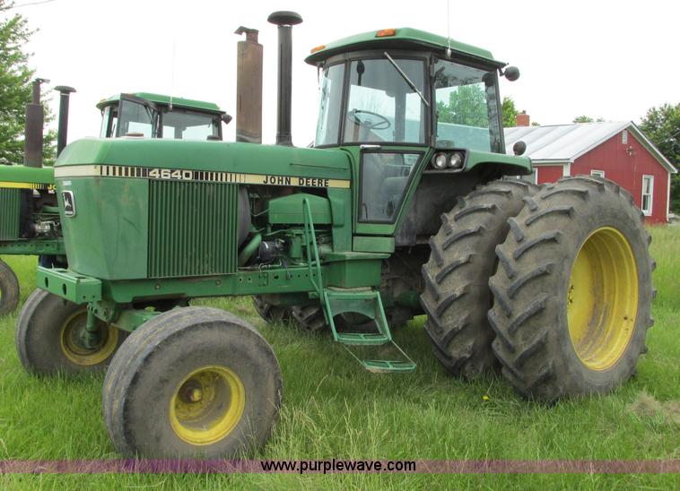 image for item R9307 1982 John Deere 4640 tractor