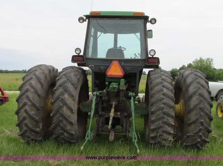 image for item R9307 1982 John Deere 4640 tractor