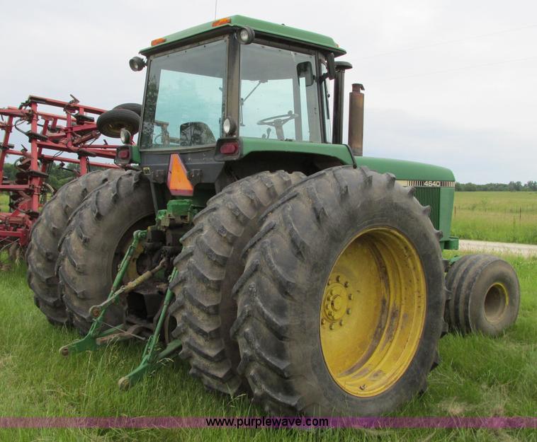 image for item R9307 1982 John Deere 4640 tractor