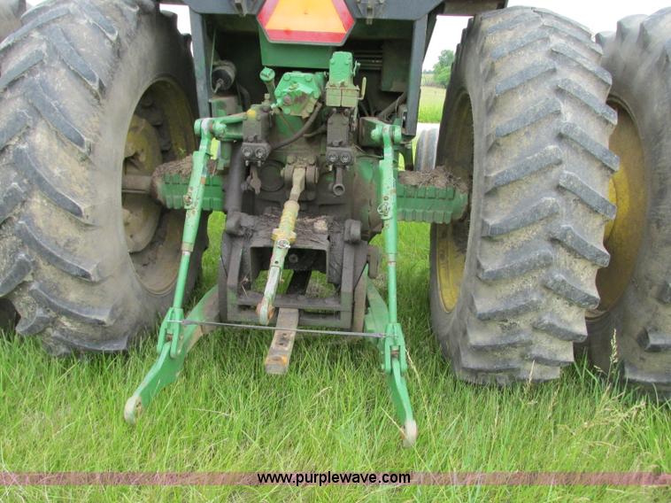image for item R9307 1982 John Deere 4640 tractor