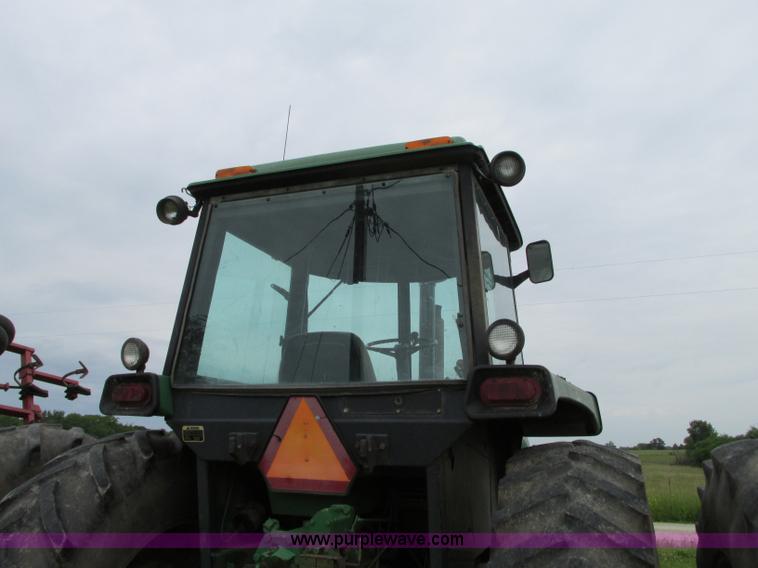 image for item R9307 1982 John Deere 4640 tractor