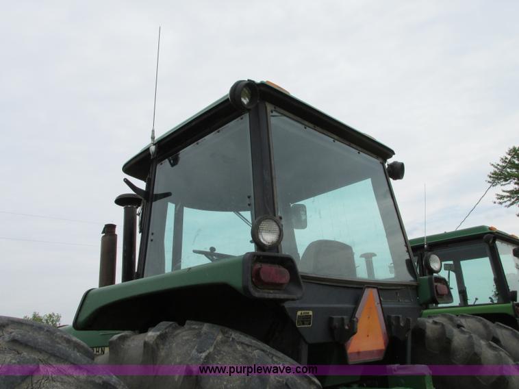 image for item R9307 1982 John Deere 4640 tractor