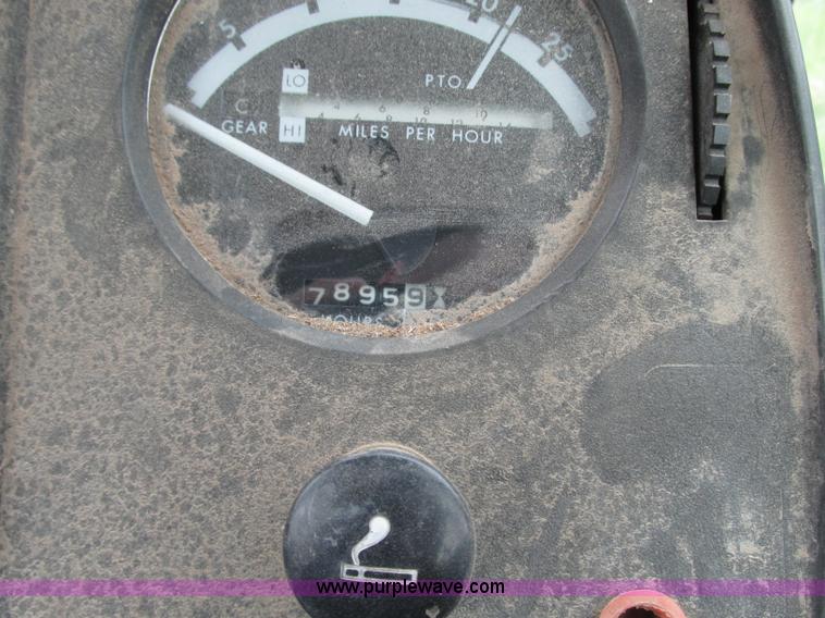 image for item R9307 1982 John Deere 4640 tractor