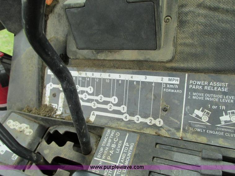 image for item R9307 1982 John Deere 4640 tractor