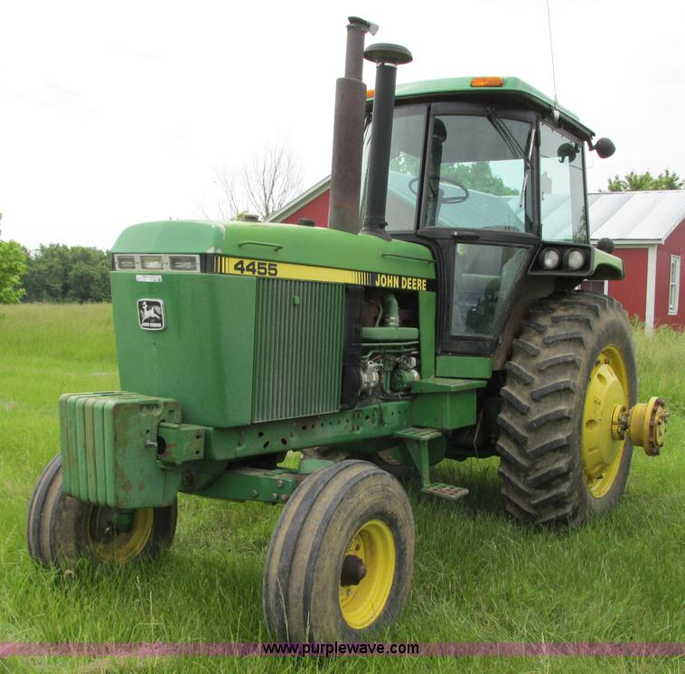 image for item R9308 1989 John Deere 4455 tractor