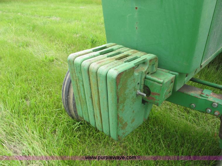 image for item R9308 1989 John Deere 4455 tractor