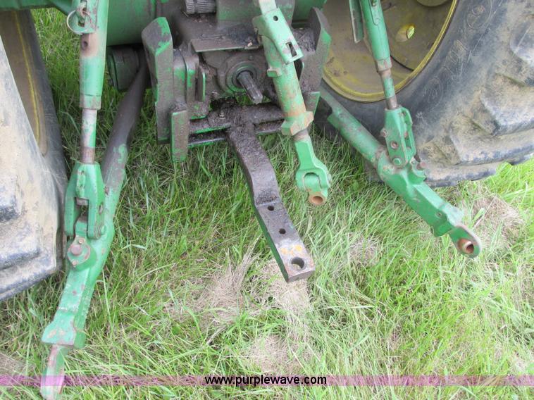 image for item R9308 1989 John Deere 4455 tractor