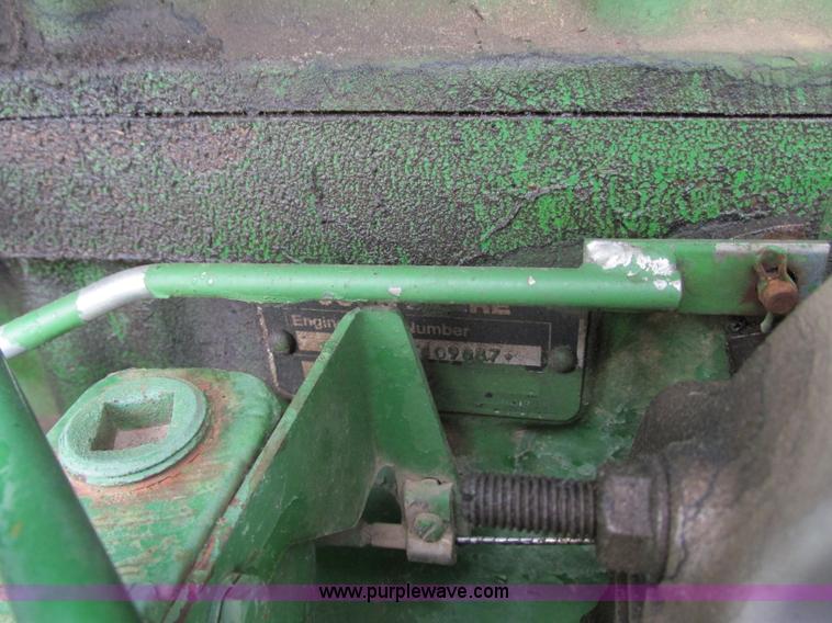 image for item R9308 1989 John Deere 4455 tractor