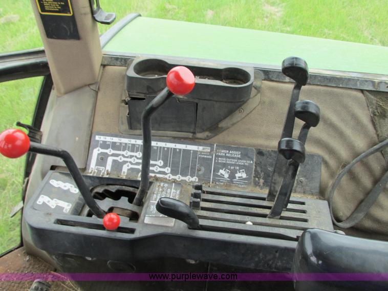 image for item R9308 1989 John Deere 4455 tractor