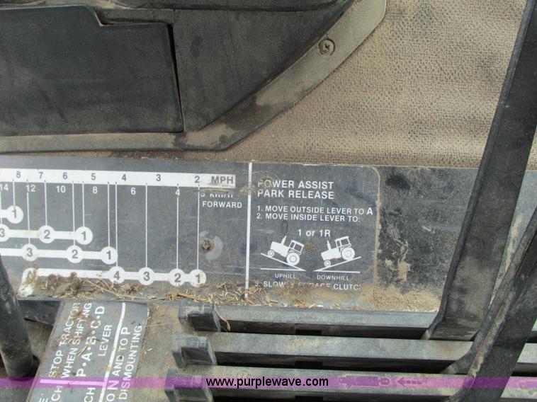 image for item R9308 1989 John Deere 4455 tractor