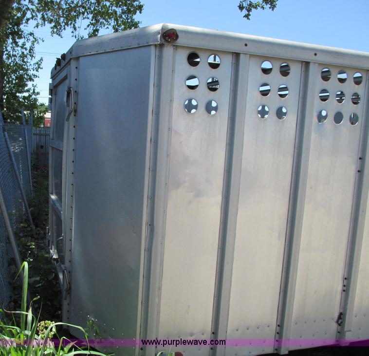 image for item R9309 Merritt aluminum cattle box