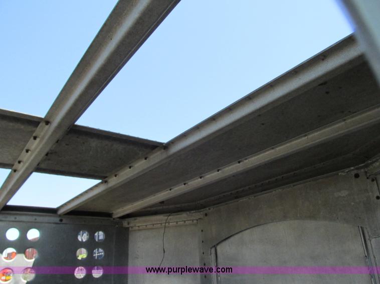 image for item R9309 Merritt aluminum cattle box