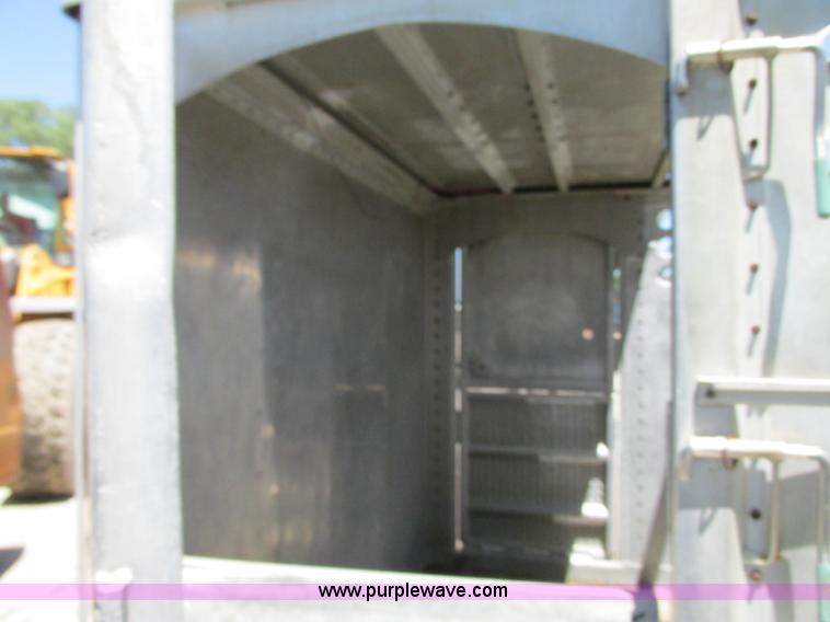 image for item R9309 Merritt aluminum cattle box