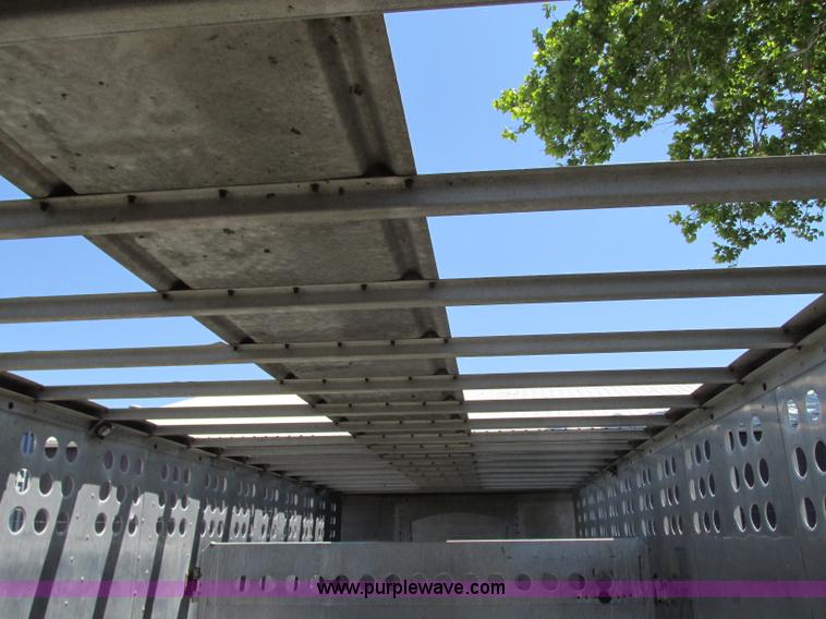 image for item R9309 Merritt aluminum cattle box