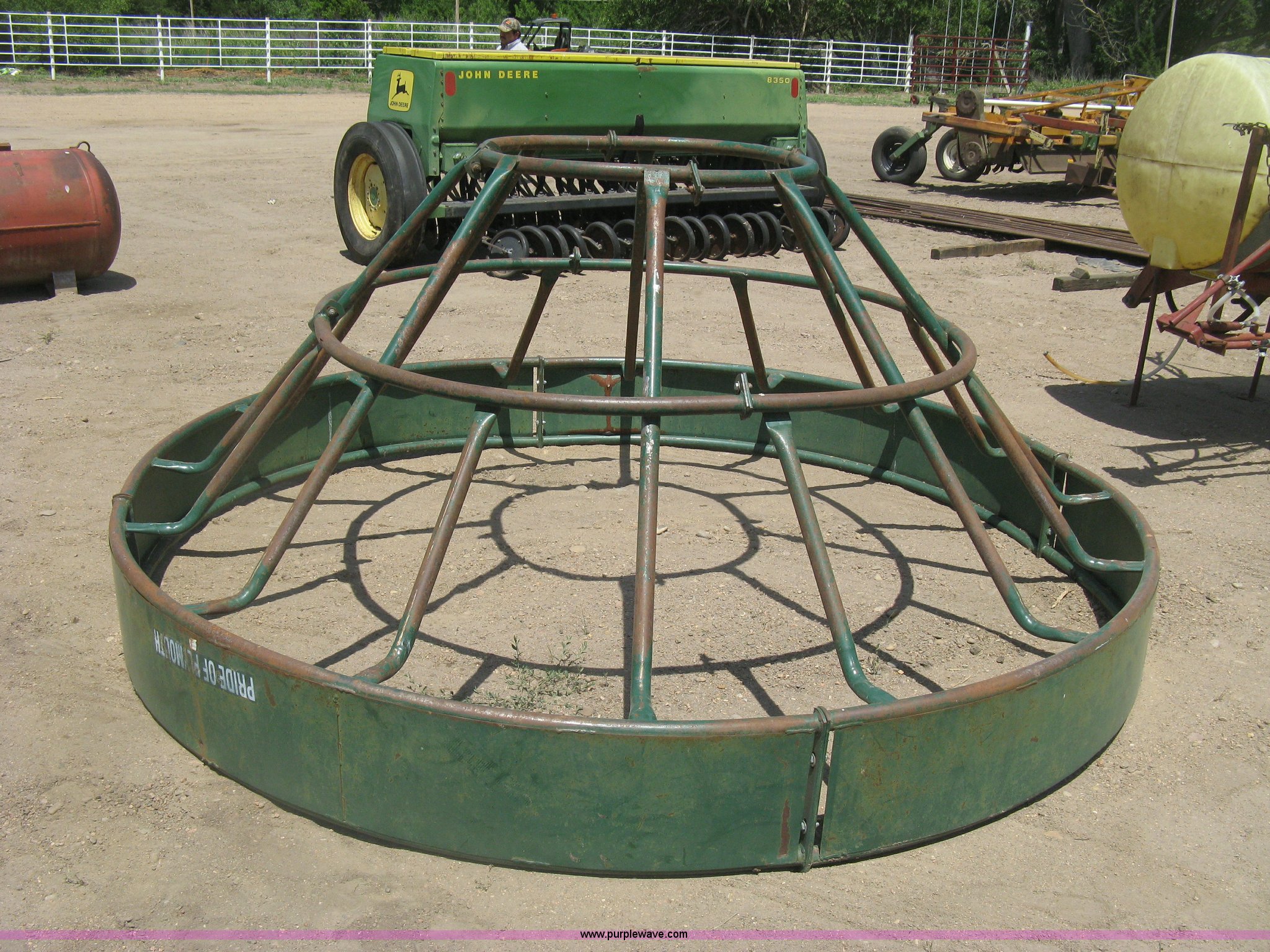Cone top bale feeder in Kinsley, KS Item K8636 sold Purple Wave