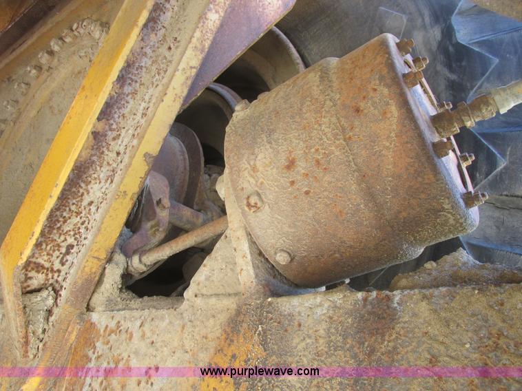 image for item A8805 1964 Caterpillar 631B conventional scraper