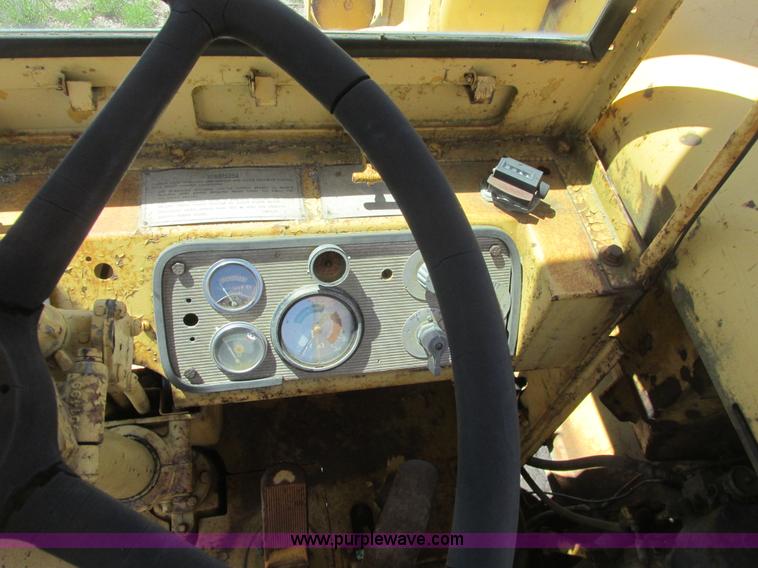 image for item A8805 1964 Caterpillar 631B conventional scraper