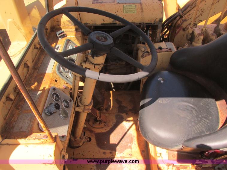 image for item A8805 1964 Caterpillar 631B conventional scraper