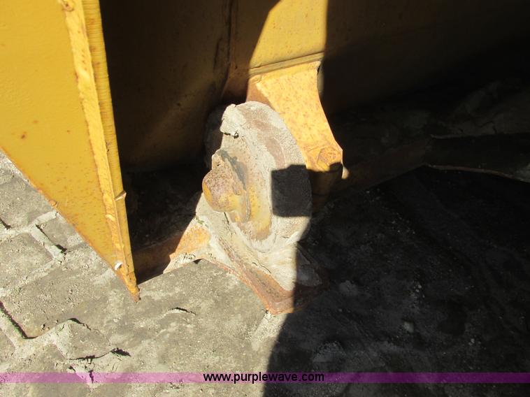 image for item A8806 1965 Caterpillar 631B conventional scraper