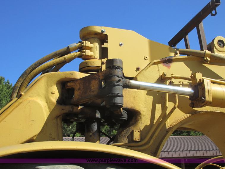 image for item A8806 1965 Caterpillar 631B conventional scraper