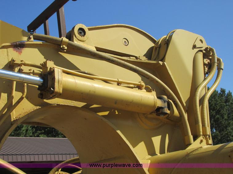 image for item A8806 1965 Caterpillar 631B conventional scraper
