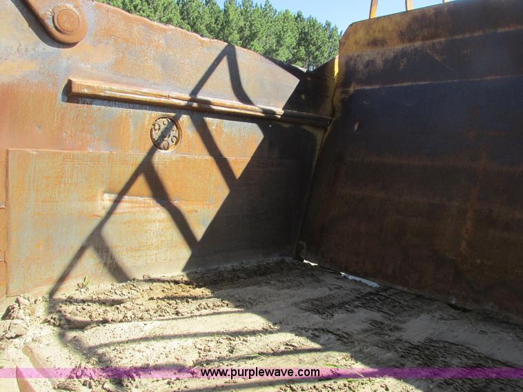 image for item A8806 1965 Caterpillar 631B conventional scraper