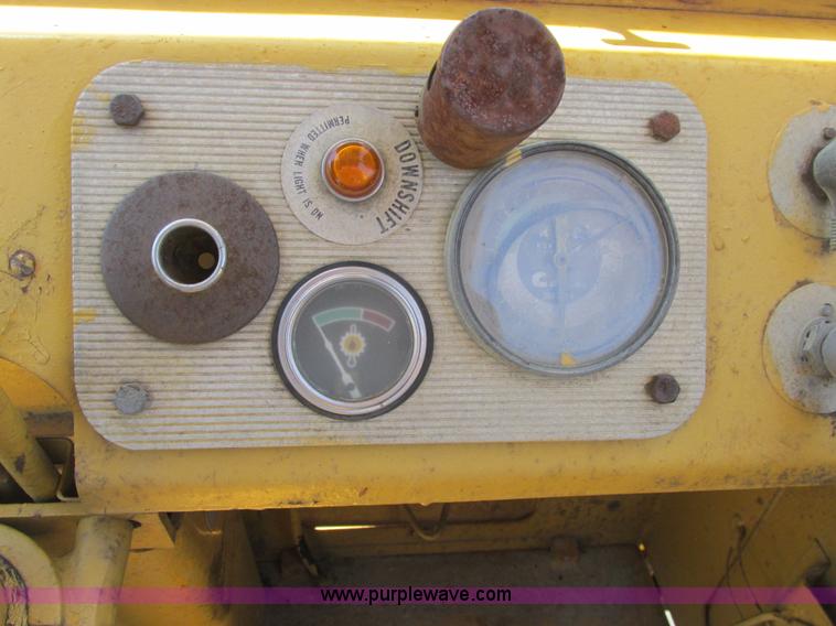 image for item A8806 1965 Caterpillar 631B conventional scraper