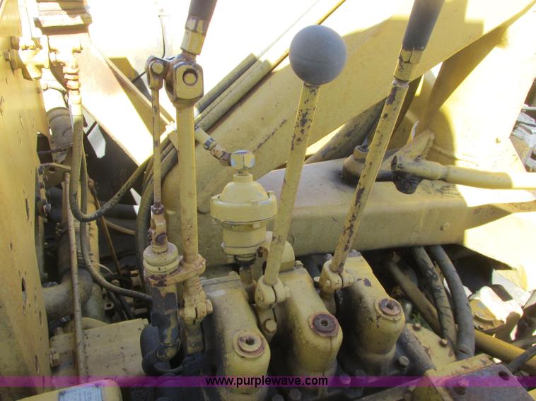 image for item A8806 1965 Caterpillar 631B conventional scraper