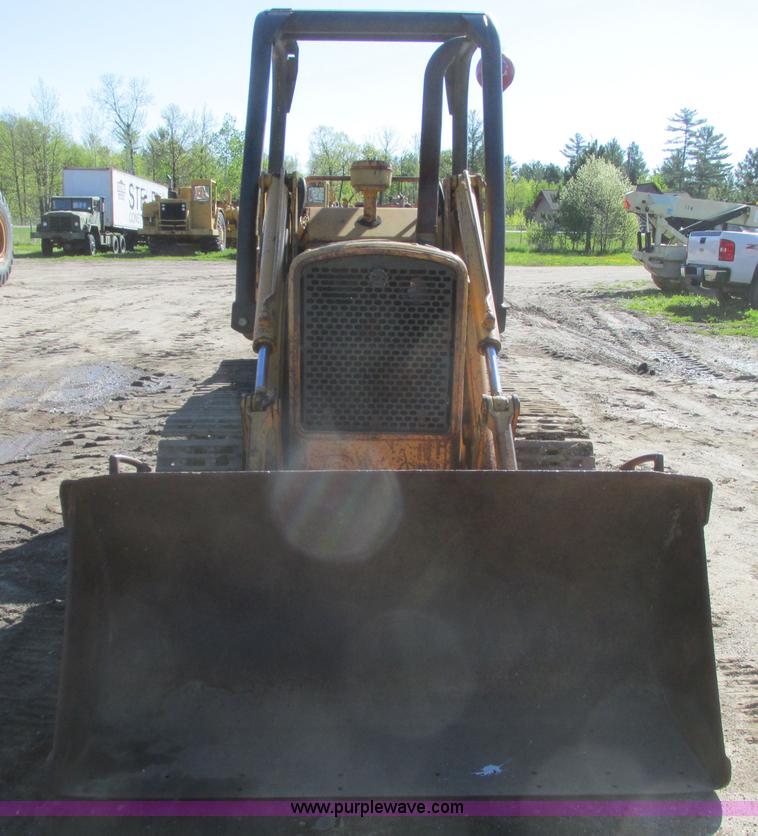 image for item A8807 1977 John Deere 350C track loader