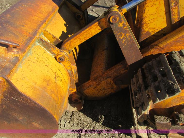 image for item A8807 1977 John Deere 350C track loader