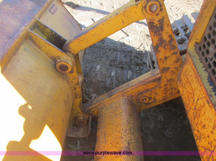 image for item A8807 1977 John Deere 350C track loader