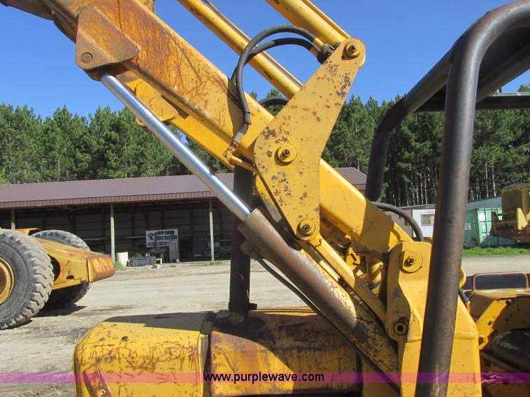 image for item A8807 1977 John Deere 350C track loader