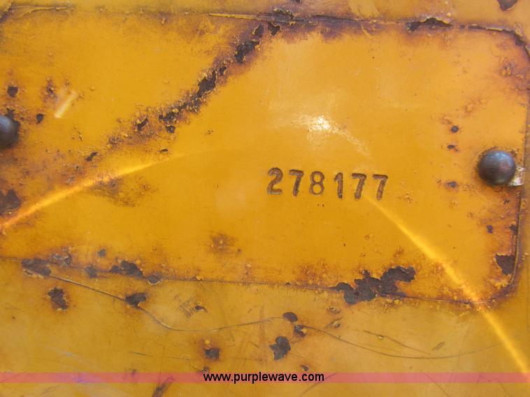 image for item A8807 1977 John Deere 350C track loader