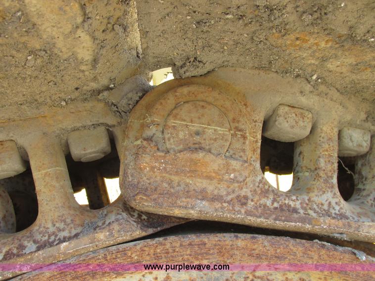 image for item A8820 1975 Caterpillar D9H dozer