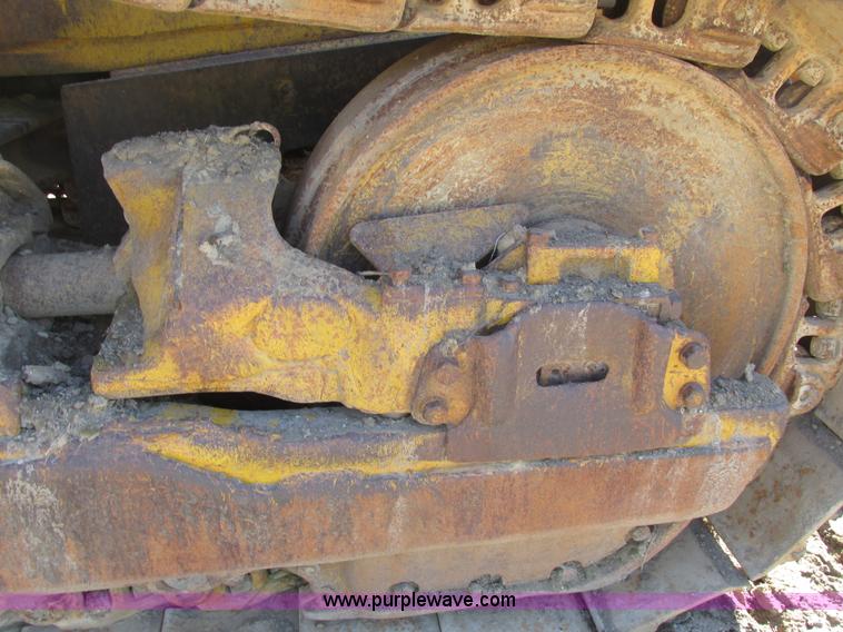 image for item A8820 1975 Caterpillar D9H dozer