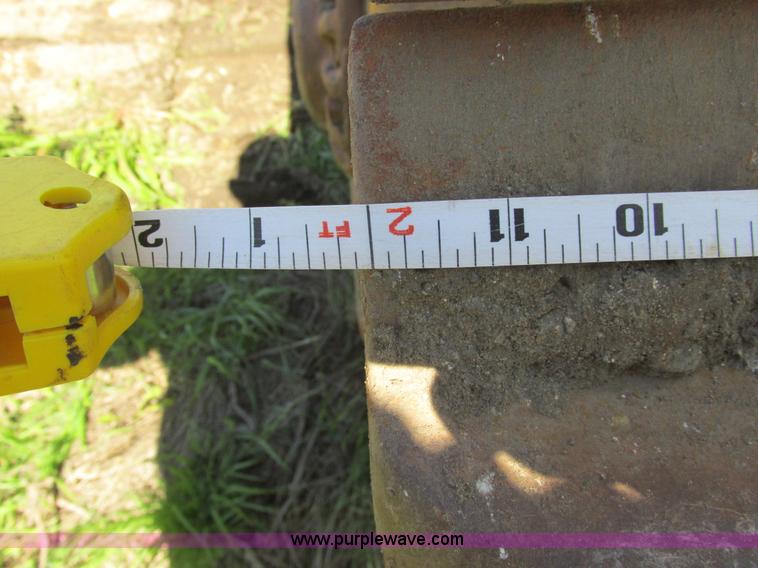 image for item A8820 1975 Caterpillar D9H dozer