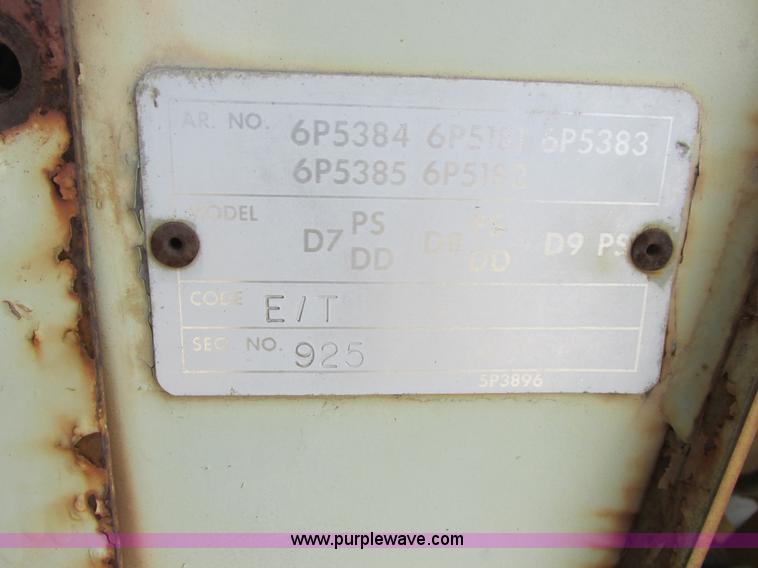 image for item A8820 1975 Caterpillar D9H dozer