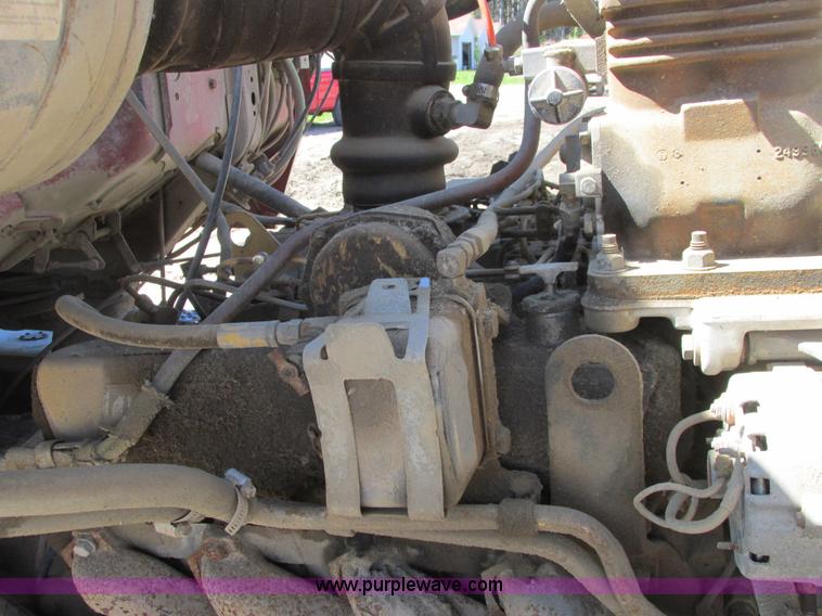 image for item A8821 1985 Ford LT8000 dump truck