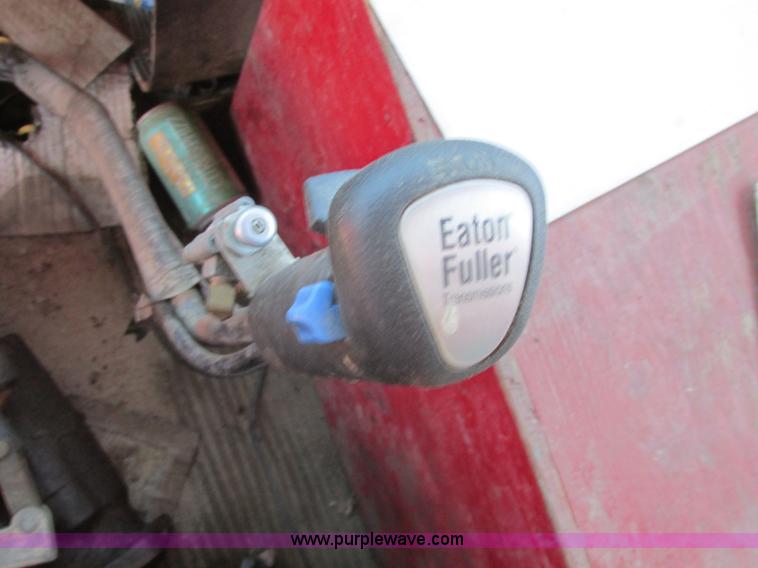 image for item A8821 1985 Ford LT8000 dump truck