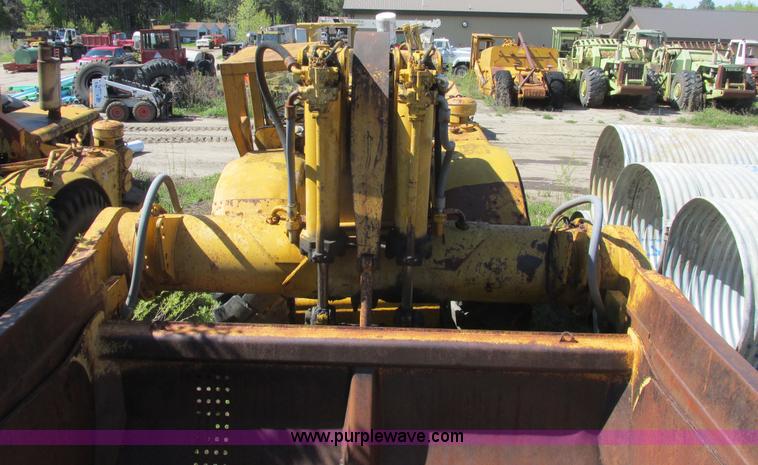 image for item A8824 1967 Caterpillar 631B conventional scraper