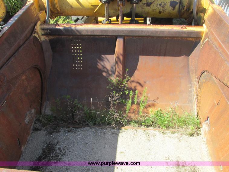 image for item A8824 1967 Caterpillar 631B conventional scraper