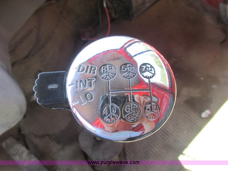 image for item A8827 1985 Ford LT8000 dump truck