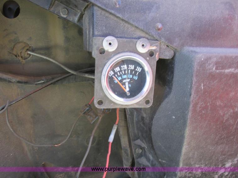 image for item A8827 1985 Ford LT8000 dump truck